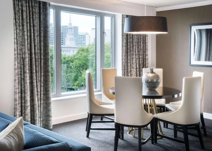 The Logan Philadelphia, Curio Collection By Hilton
